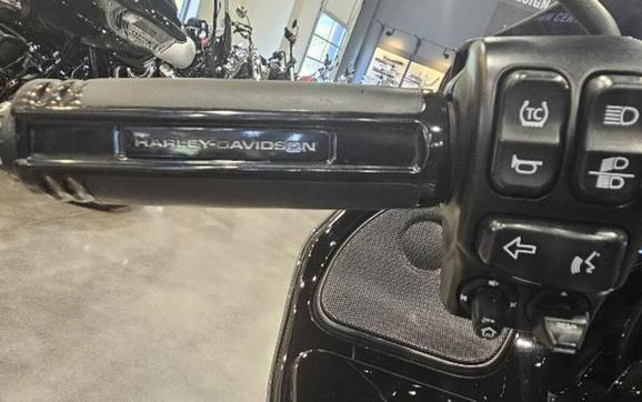 2022 Harley-Davidson® FLTRK - Road Glide® Limited