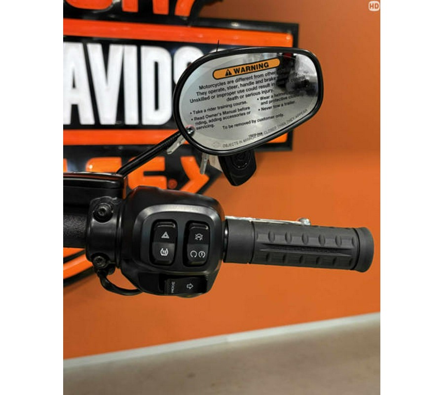 2025 Harley-Davidson® FXBB - Street Bob®