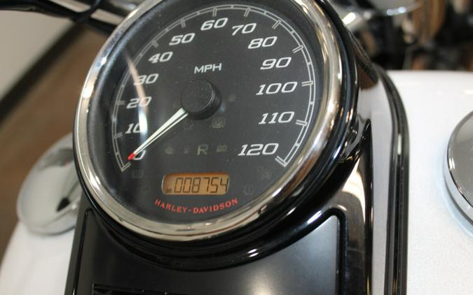 2024 Harley-Davidson® Road King® Special White Onyx Pearl