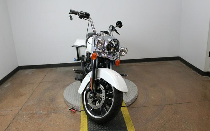 2024 Harley-Davidson® Road King® Special White Onyx Pearl