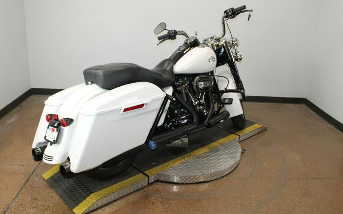2024 Harley-Davidson® Road King® Special White Onyx Pearl