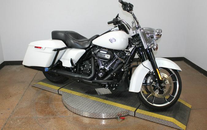 2024 Harley-Davidson® Road King® Special White Onyx Pearl