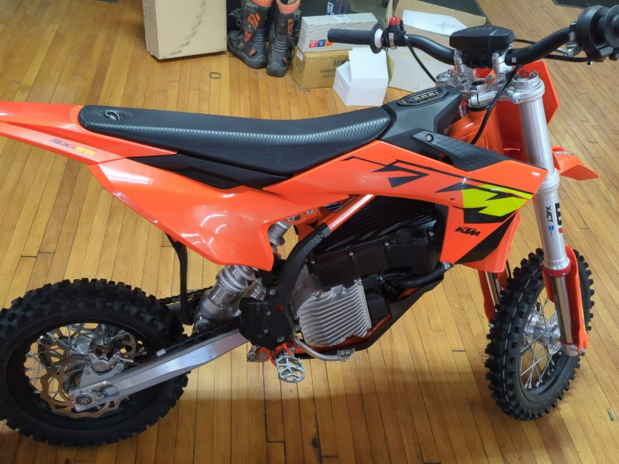 2025 SX-E 5 - KTM