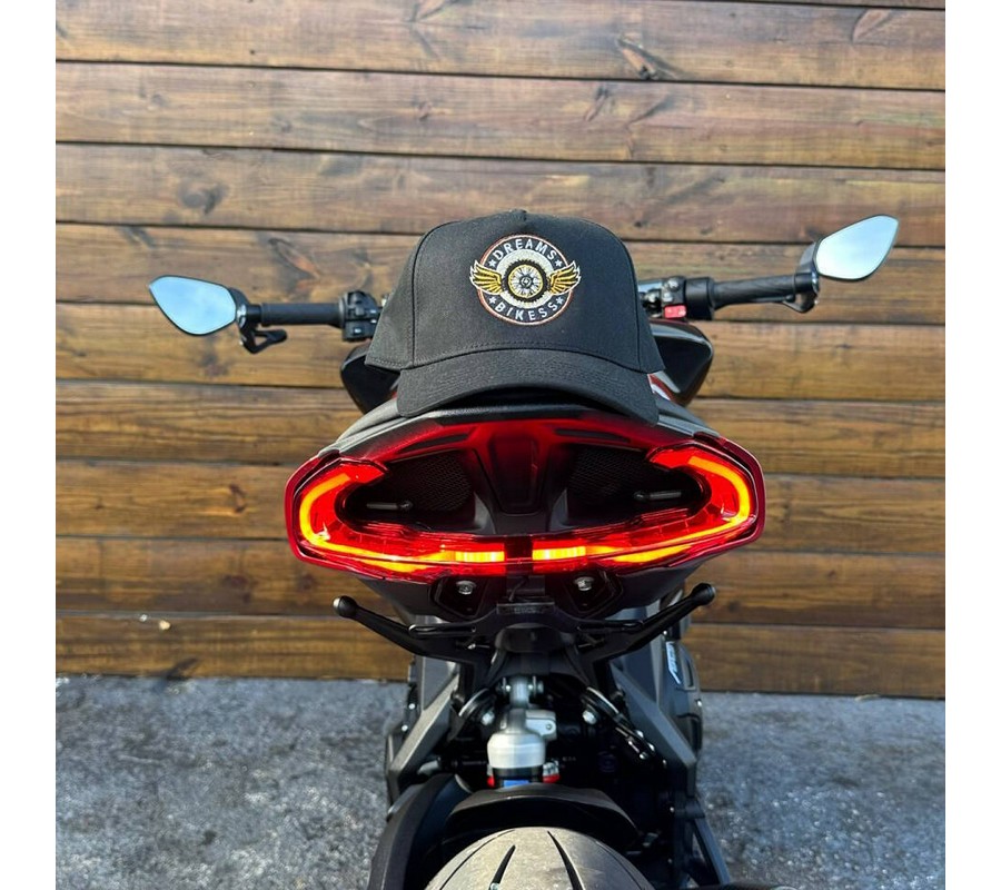 2022 MV Agusta Dragster RR
