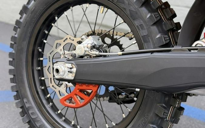 2027 KTM XC 300 W