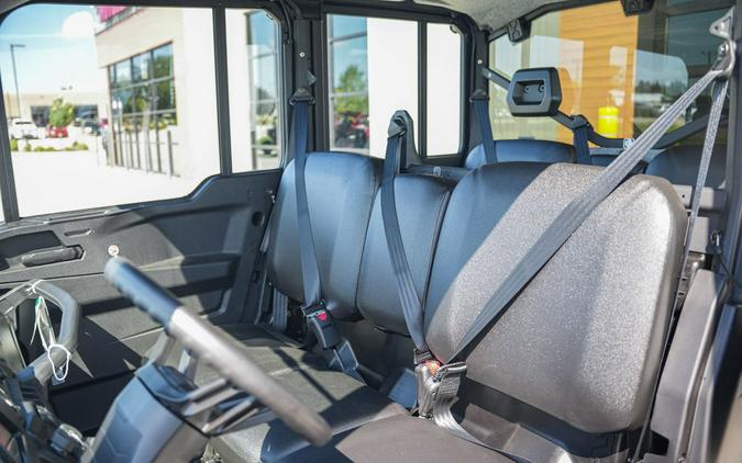 2027 Can-Am® Defender MAX DPS CAB HD10 Dolomite Grey