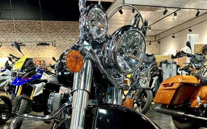 2016 Harley-Davidson® FLSTC - Heritage Softail® Classic