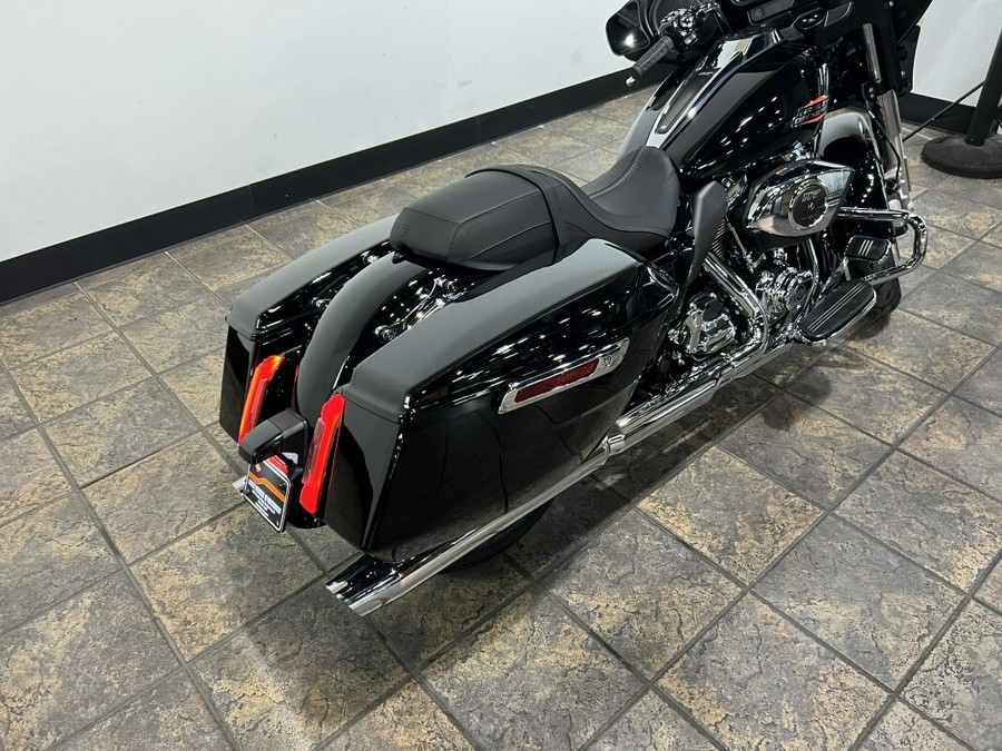 FLHX 2024 Street Glide®