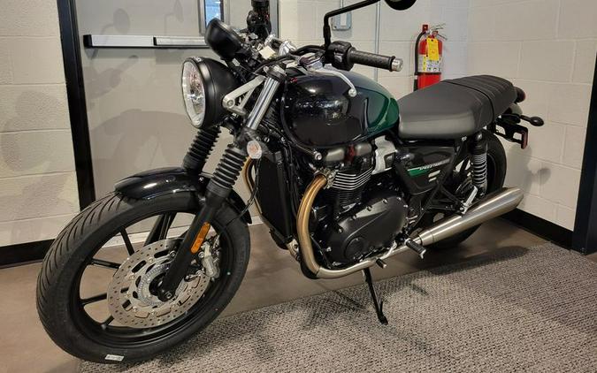 new 2024 Triumph Speed Twin 900 Stealth Edition