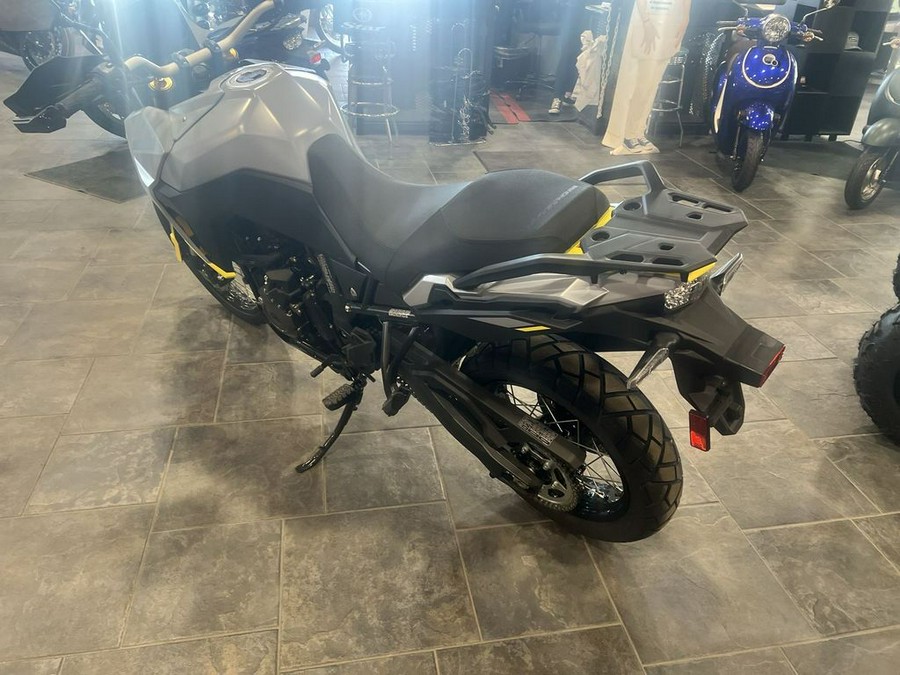 2023 Suzuki V-Strom 800DE Adventure