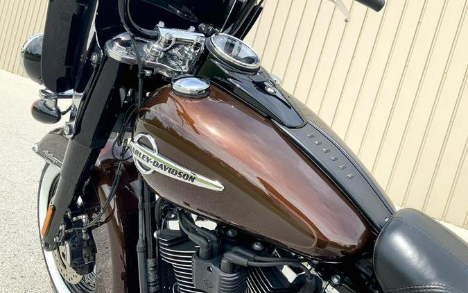 2019 Harley-Davidson® FLHC - Softail® Heritage Classic