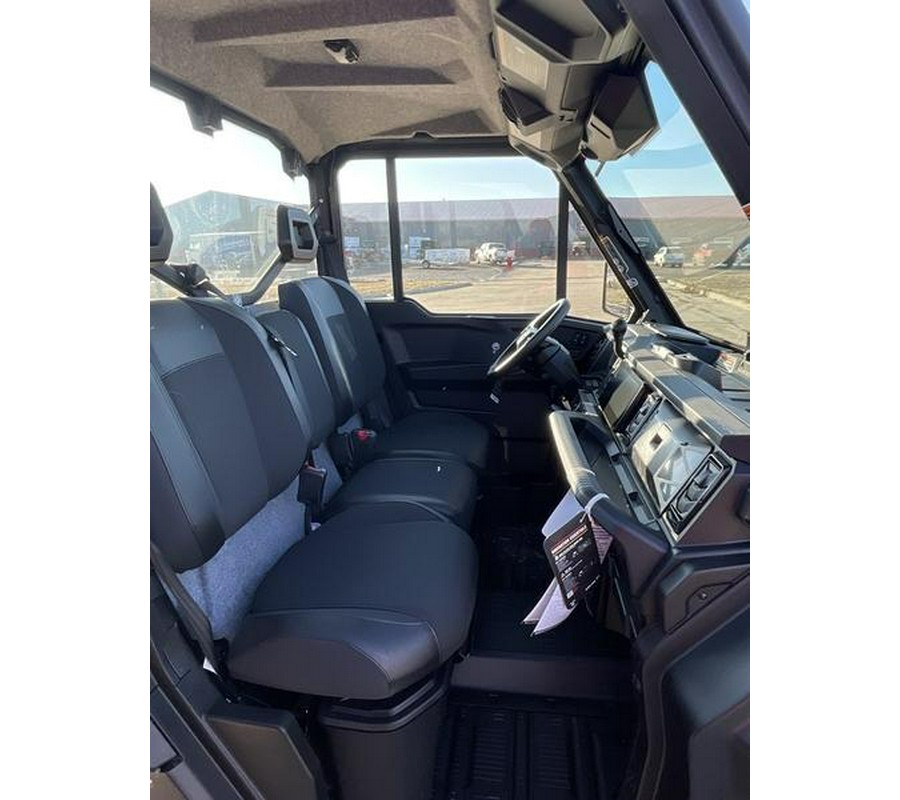 2026 Can-Am® Defender HD11 XT Cab Black