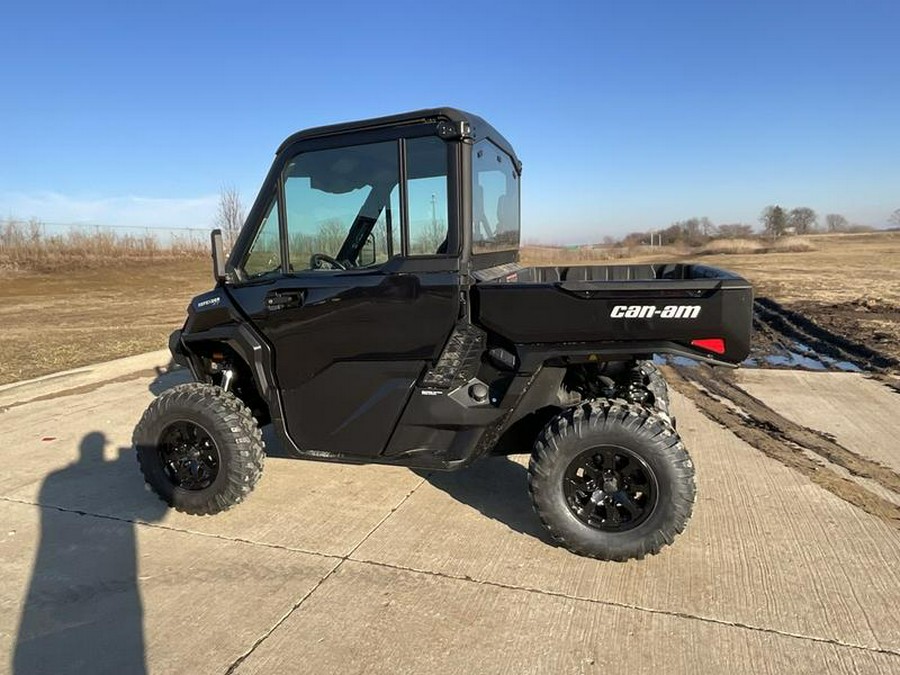 2026 Can-Am® Defender HD11 XT Cab Black