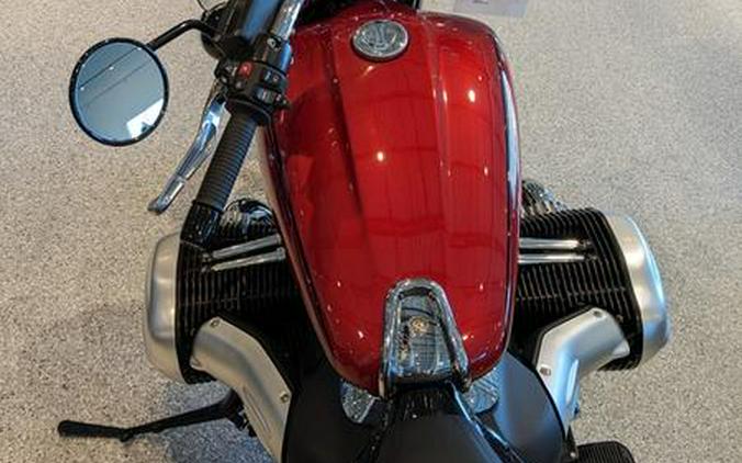 2023 BMW R 18 Classic Mars Red Metallic