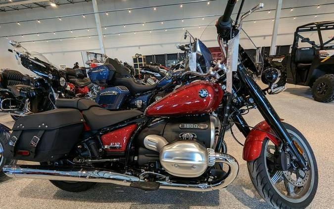 2023 BMW R 18 Classic Mars Red Metallic