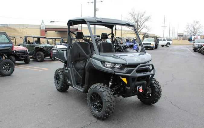 2024 Can-Am® SSV DEF XT 64 HD10 GY 24 GRAY