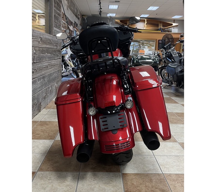 2018 Harley-Davidson Road Glide Special Wicked Red