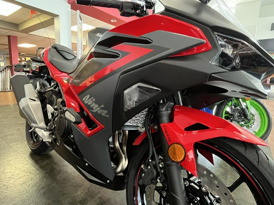 2024 Kawasaki Ninja® 500 SE ABS