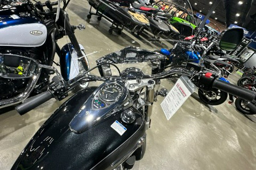 2026 Kawasaki Vulcan® 900 Classic LT