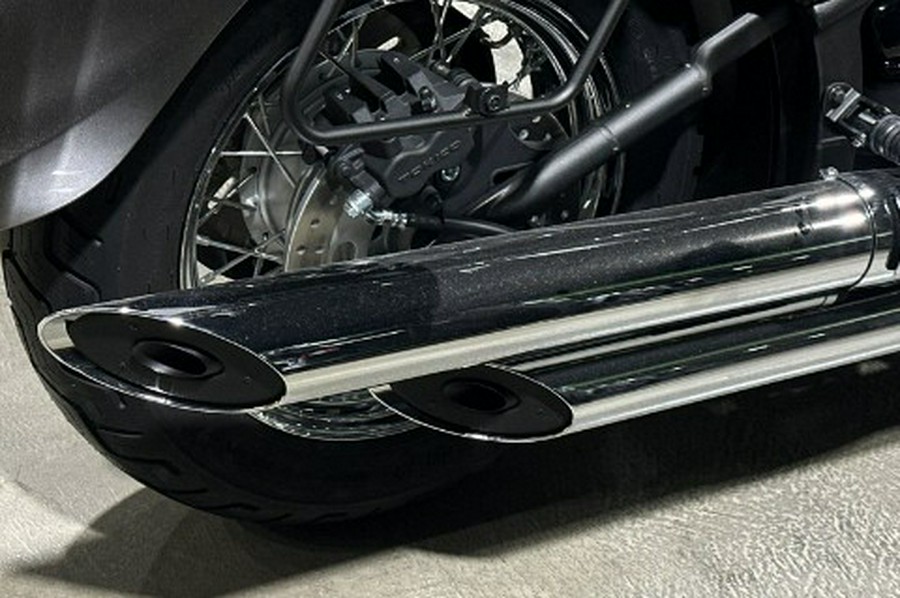 2026 Kawasaki Vulcan® 900 Classic LT