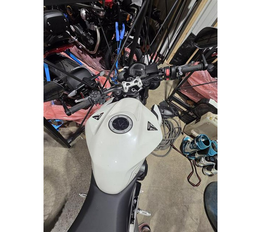 2024 Triumph Street Triple 765 R