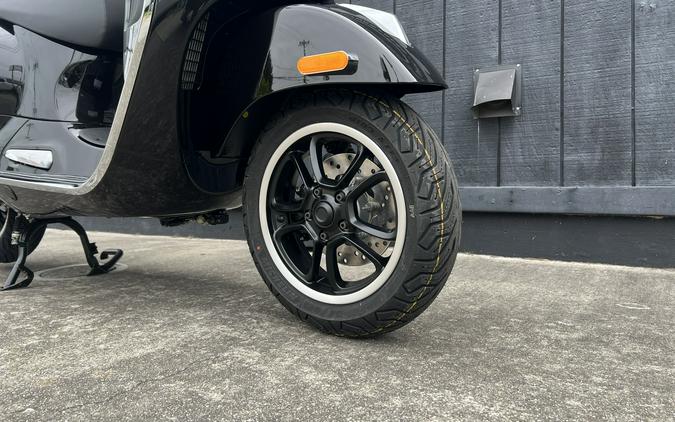 2027 Vespa GTS 310 Super