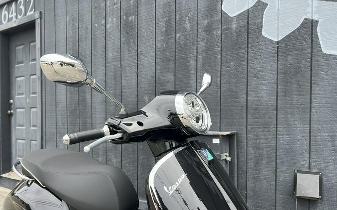 2027 Vespa GTS 310 Super