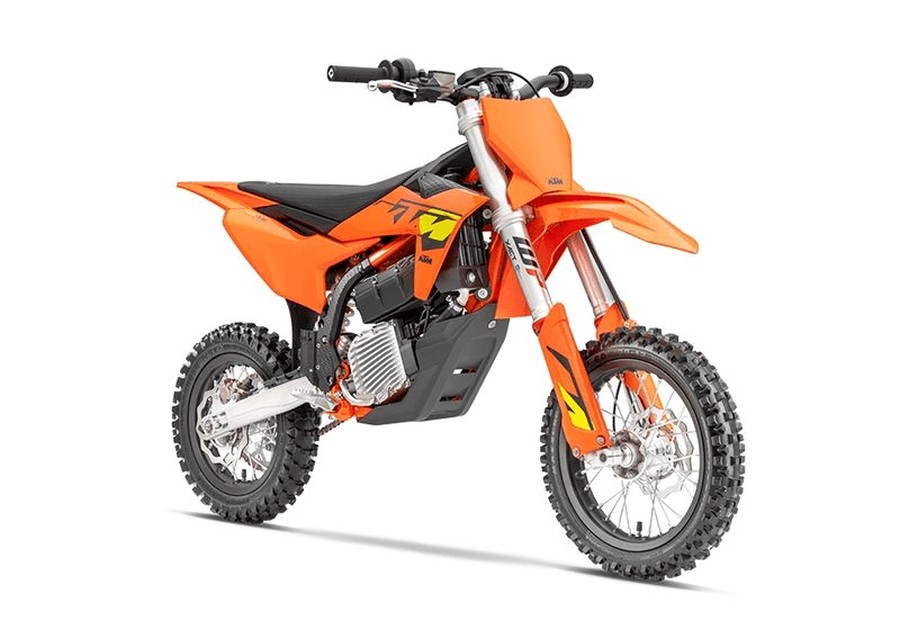 2025 GASGAS MC-E5