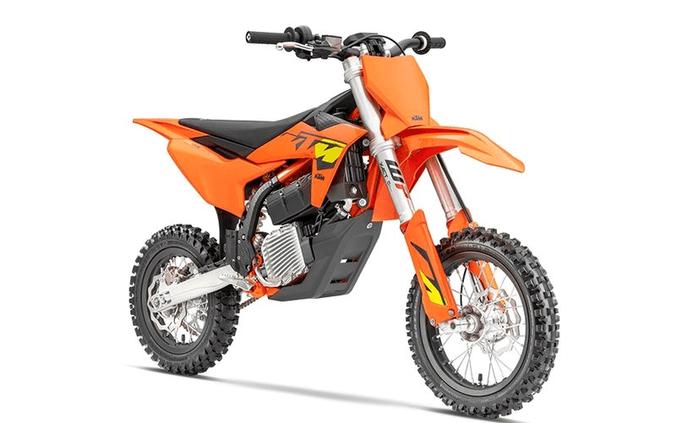 2025 GASGAS MC-E5