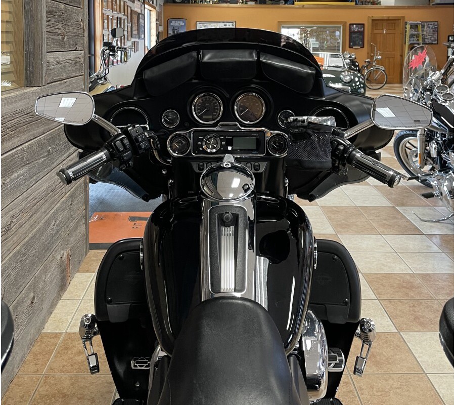 2011 Harley-Davidson Tri Glide Ultra Classic® Vivid Black