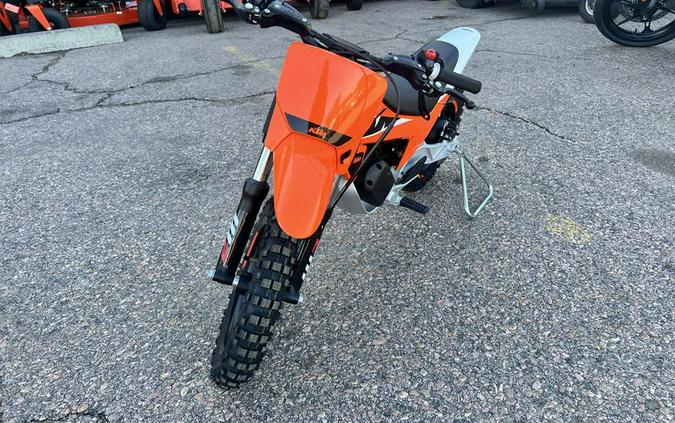 FIRST LOOK! THE ALUMINUM FRAMED 2024 KTM SX-E 2 IS COMING SOON