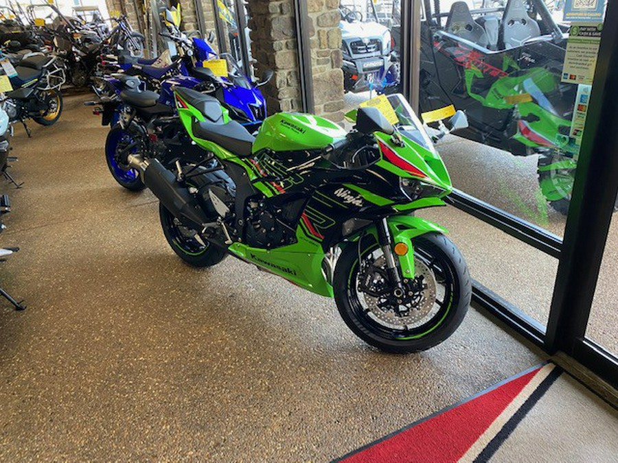 2024 Kawasaki Ninja® ZX-6R KRT EDITION ABS LIME GREEN / EBONY