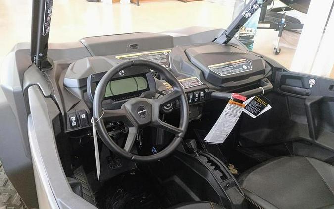 2026 Can-Am® Commander XT-P 1000R