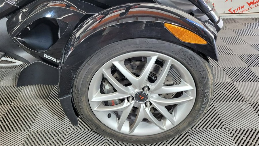 2013 CAN AM Spyder RS-S SM5