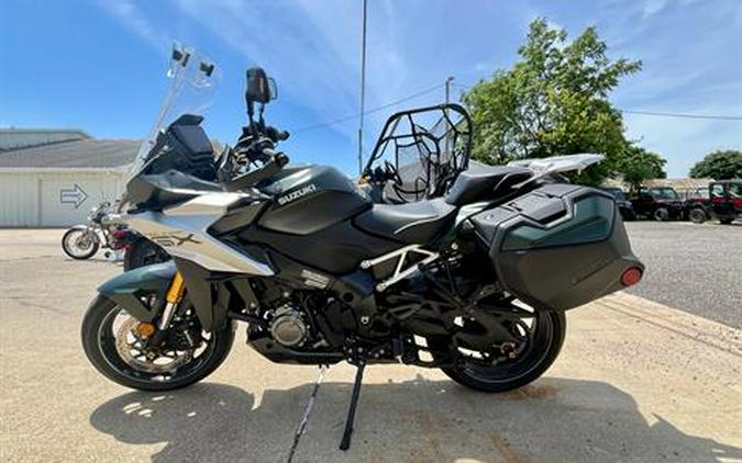 2024 Suzuki GSX-S1000GX+