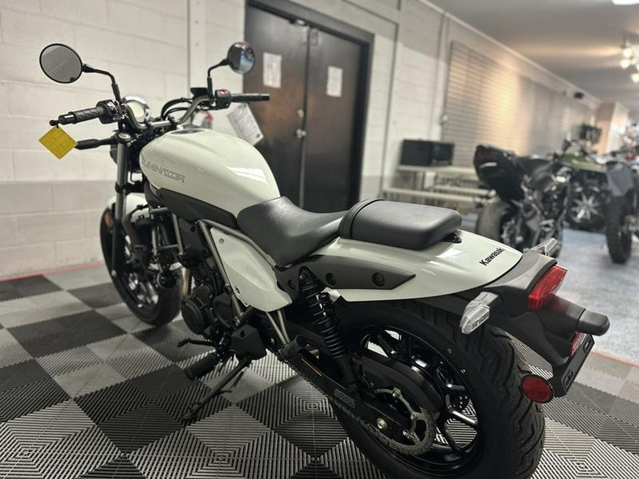 2024 Kawasaki Eliminator® Pearl Robotic White