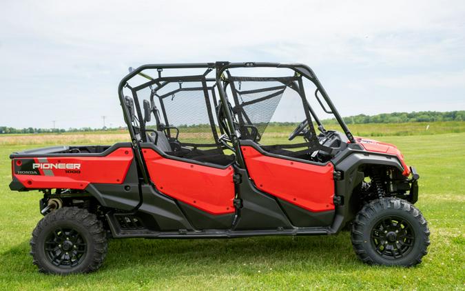 2023 Honda Pioneer 1000-6 Deluxe Crew