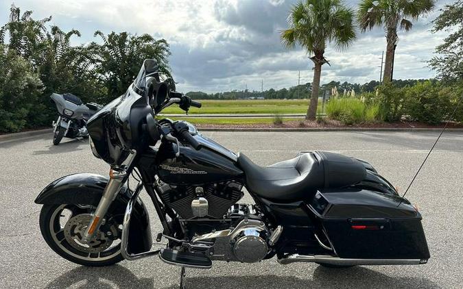 2011 Harley-Davidson® FLHX - Street Glide®