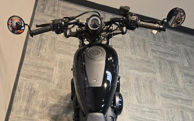 2025 Harley-Davidson® Nightster® Vivid Black RH975