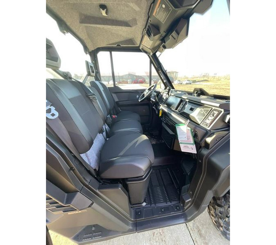 2026 Can-Am® Defender HD11 XT Cab Camo