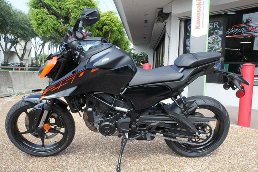 2026 KTM 250 Duke