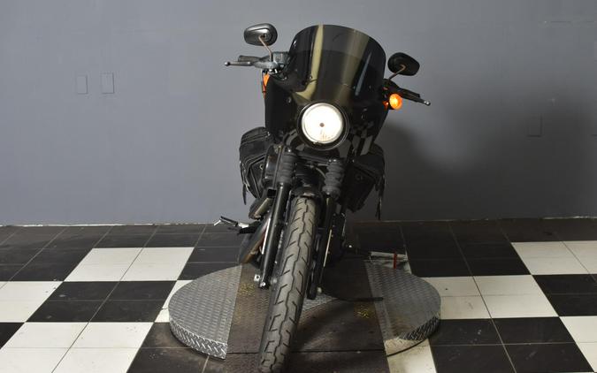 2020 Harley-Davidson Iron 883 Black Denim XL883N