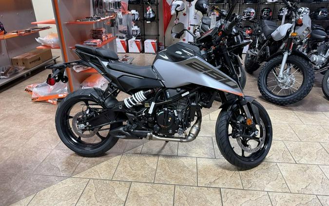 2026 KTM Duke 250