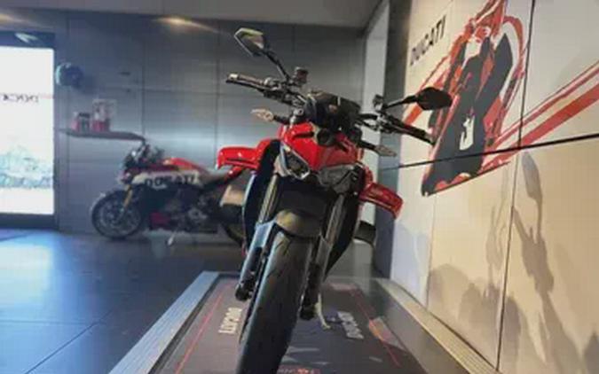 2026 Ducati STREETFIGHTER V4S