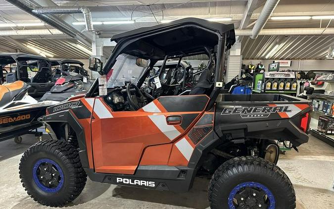 2019 Polaris® General® 1000 EPS Deluxe Orange Rust