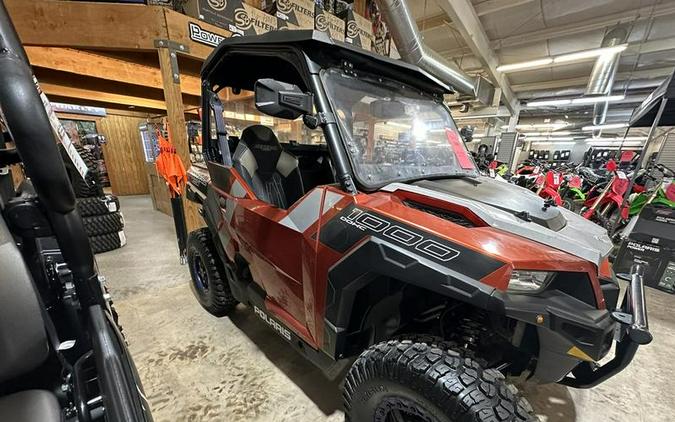 2019 Polaris® General® 1000 EPS Deluxe Orange Rust