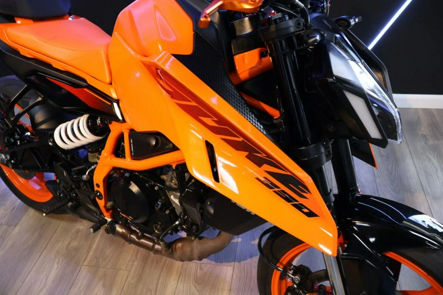 2024 KTM 390 Duke R