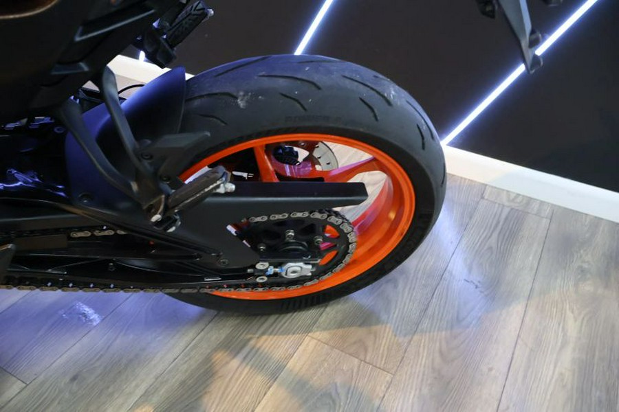 2024 KTM 390 Duke R