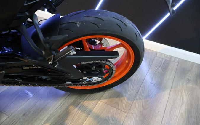 2024 KTM 390 Duke R