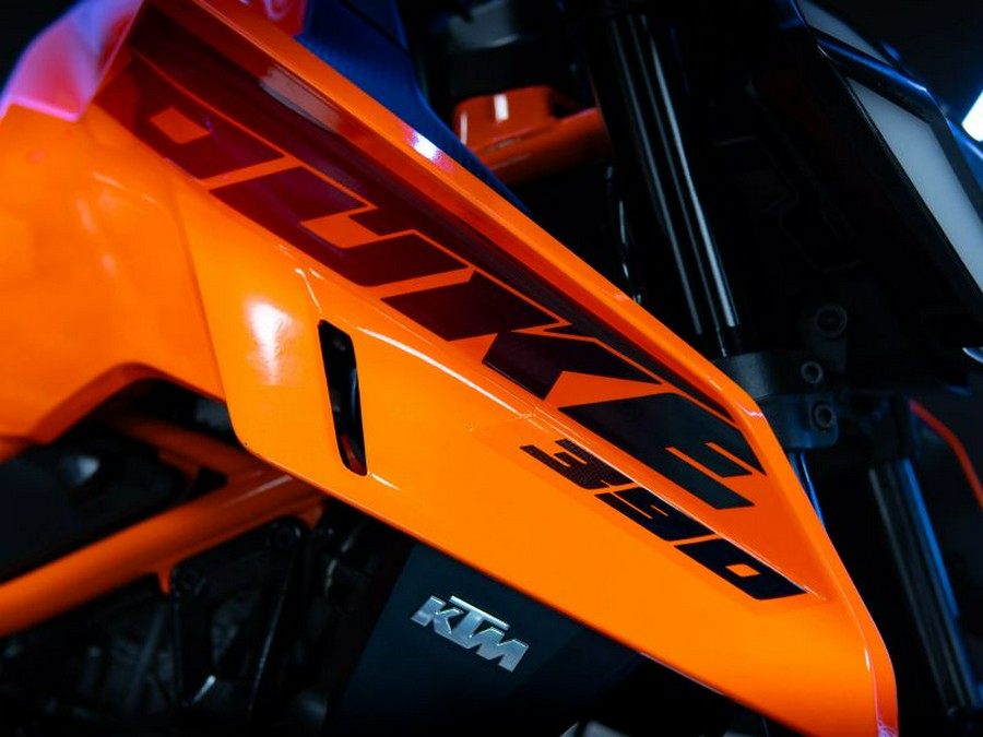 2024 KTM 390 Duke R